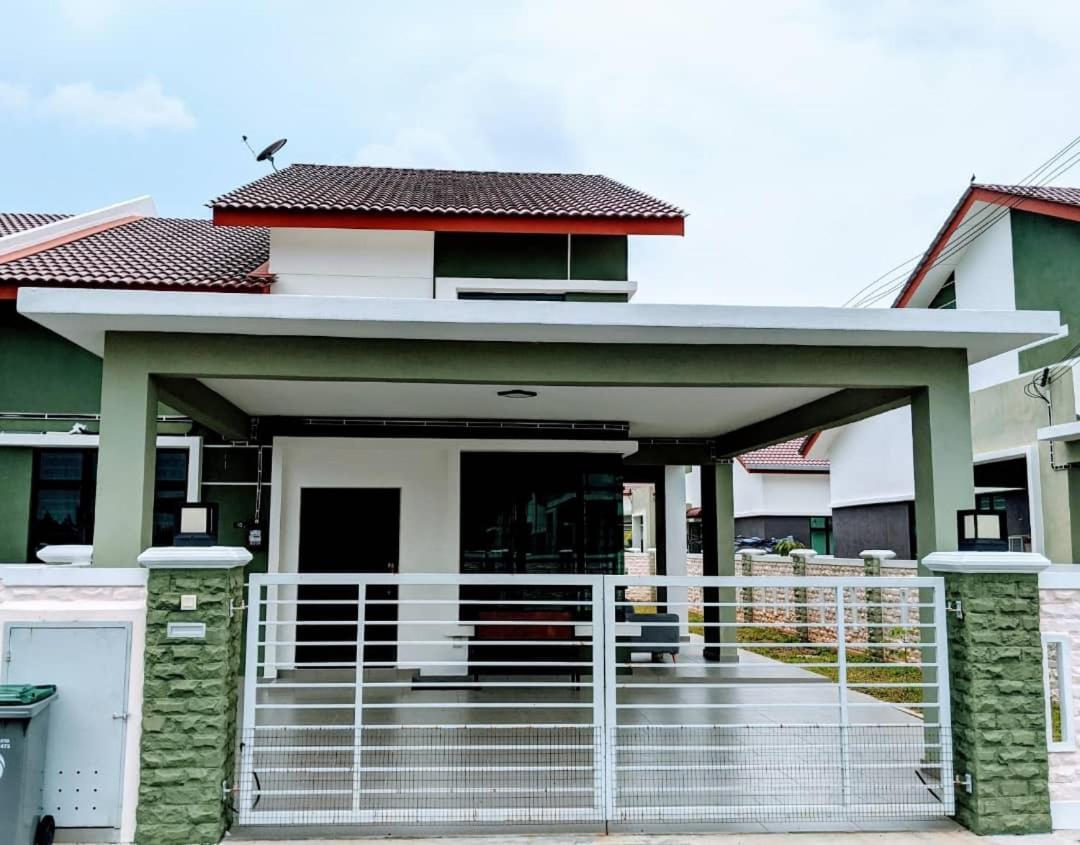 Syifa Homestay Melaka Εξωτερικό φωτογραφία